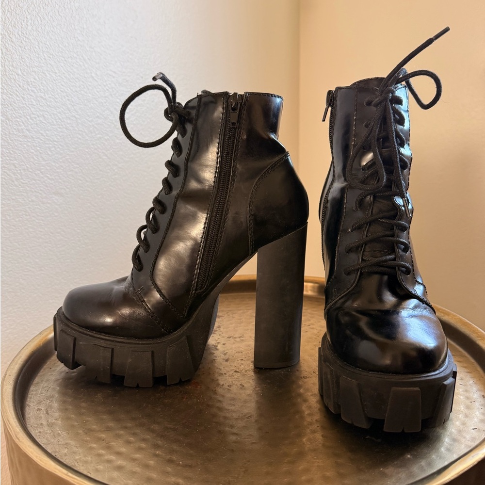 Jeffrey Campbell “MYTH” Platform Lace-Up Boots – Women’s Size 8